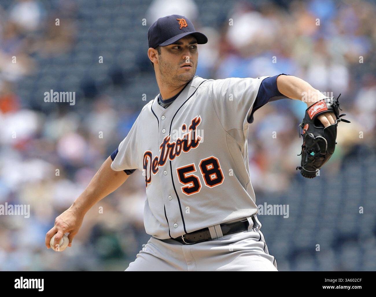 23 luglio 2008 - il lanciatore titolare dei Detroit Tigers Armando Galarraga gioca contro i Kansas City Royals nel terzo inning al Kauffman Stadium di Kansas City, Missouri, mercoledì 23 luglio 2008. (John Sleezer/Kansas City Star/MCT) (immagine di credito: © John Sleezer/MCT/ZUMAPRESS.com) Foto Stock