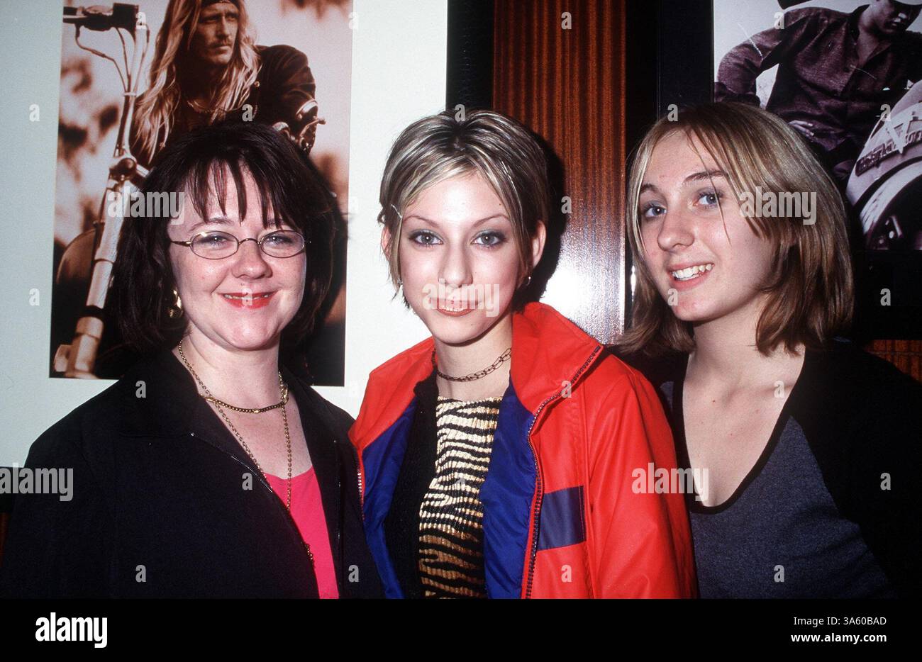 1 GENNAIO 2011 - K17324HMC: FESTA DEL RINGRAZIAMENTO PER I BAMBINI DEL FRATELLO MAGGIORE. E SORELLA MAGGIORE. HARLEY DAVIDSON CAFE, NYC 24/11/99. MADRE DI CHRISTINA AGUILERA E 2 SORELLE. HENRY McGee/ 1999.CREDIT:(Credit Image: © ZUMAPRESS.com) Foto Stock