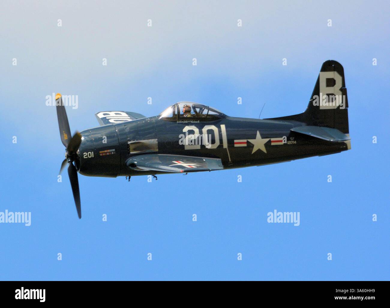 Grumman F8F Bearcat fa un pass veloce al Sywell Air Show, Regno Unito Foto Stock
