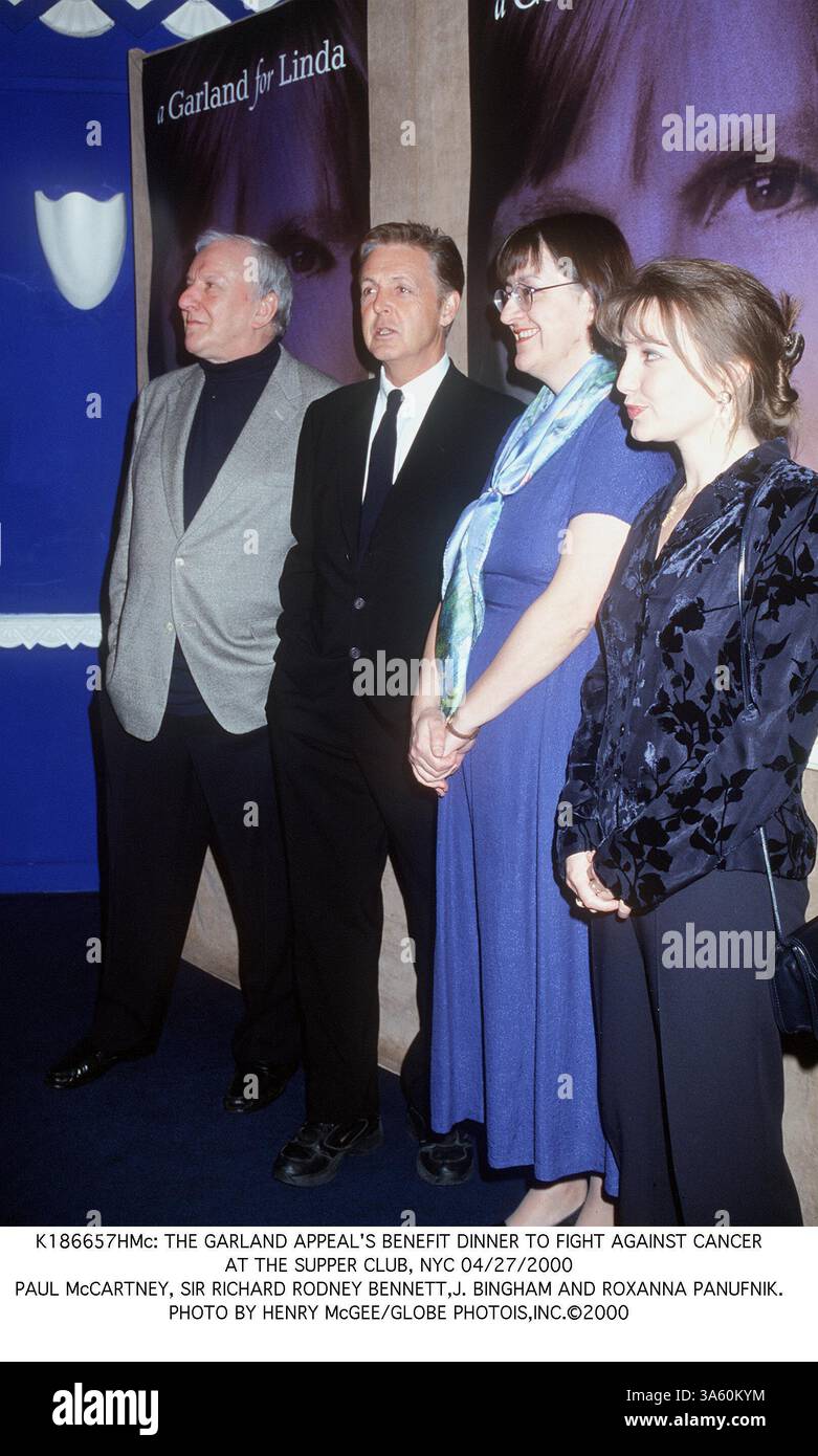 1 GENNAIO 2011 - K186657HMC: CENA DI BENEFICENZA DEL GARLAND APPEAL PER COMBATTERE IL CANCRO. AL SUPPER CLUB, NEW YORK 04/27/2000.PAUL MCCARTNEY, SIR RICHARD RODNEY BENNETT, J. BINGHAM E ROXANNA PANUFNIK... HENRY MCGEE/ PHOTOIS, INC Â©2000(immagine di credito: © Globe Photos/ZUMAPRESS.com) Foto Stock