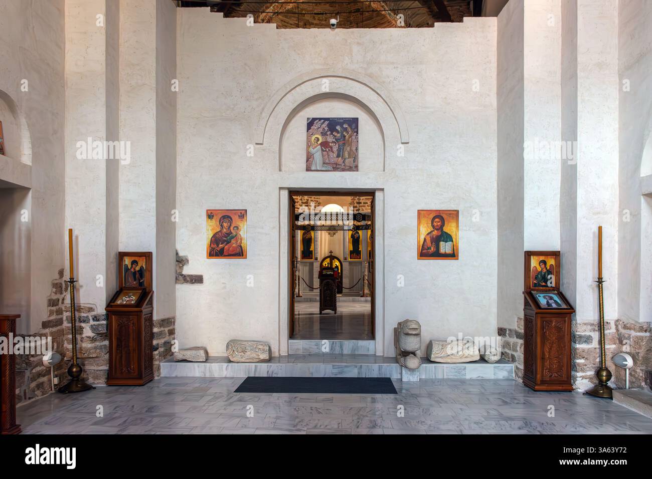 Il monastero di Banjska è un monastero ortodosso serbo situato nel villaggio di Banjska vicino a Zvečan, in Kosovo. Foto Stock