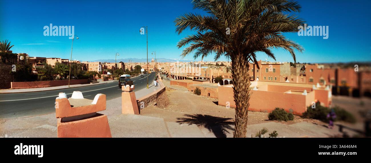 Vista panoramica della città di Ouarzazate, Souss-massa-Draa, Marocco Foto Stock