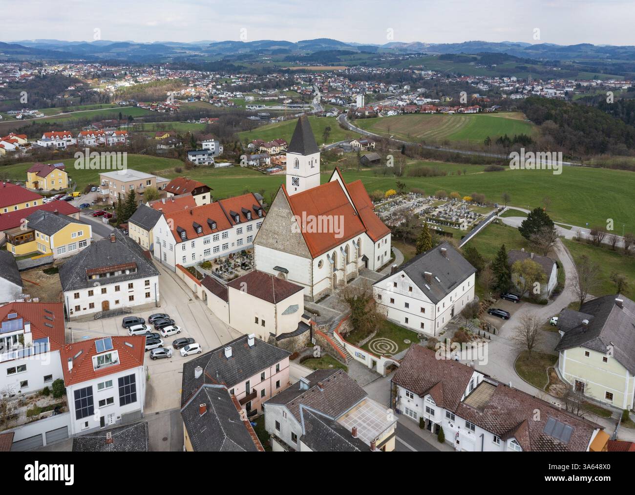 Immagine drone, vista locale, chiesa parrocchiale, Wartberg ob der Aist, Muehlviertel, alta Austria, Austria, Europa Foto Stock