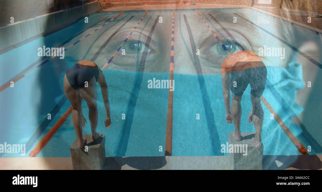 Immagine di donna caucasica che indossa la maschera sul caucasico uomo e donna saltare in una piscina Foto Stock