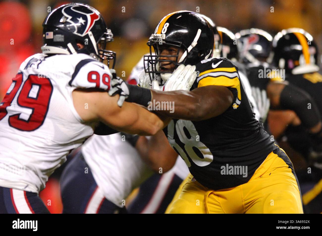 20 ottobre 2014: Kelvin Beachum n. 68 durante la partita Pittsburgh Steelers vs Houston Texans a Pittsburgh, PA. (Immagine di credito: © Jason Pohuski/Cal Sport Media/ZUMAPRESS.com) Foto Stock