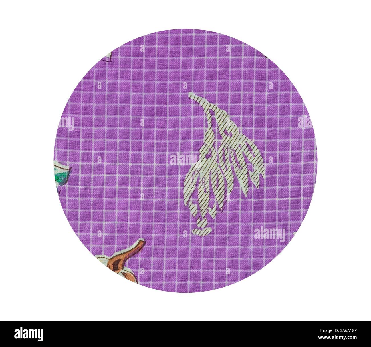 Lo sfondo viola è caratterizzato da un motivo a griglia con allegre illustrazioni di frutta e forme stravaganti. Arte classica con un tocco moderno reinventata da Artotop, tessuti francesi trasformati, prima metà del diciannovesimo secolo Foto Stock