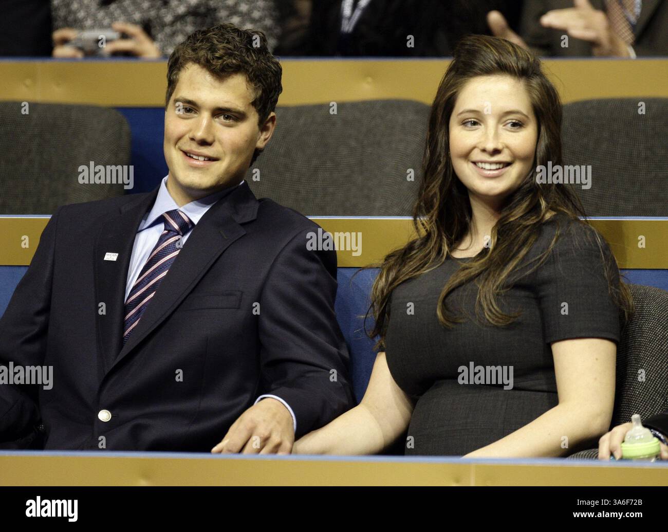 3 settembre 2008 - la figlia della candidata repubblicana alla Vicepresidenza Sarah Palin, Bristol, incinta, e del futuro padre, Levi Johnston, partecipa alla Convention nazionale repubblicana a St. Paul, Minnesota, mercoledì 3 settembre 2008. (Chuck Kennedy/MCT) (immagine di credito: © Chuck Kennedy/MCT/ZUMAPRESS.com) Foto Stock