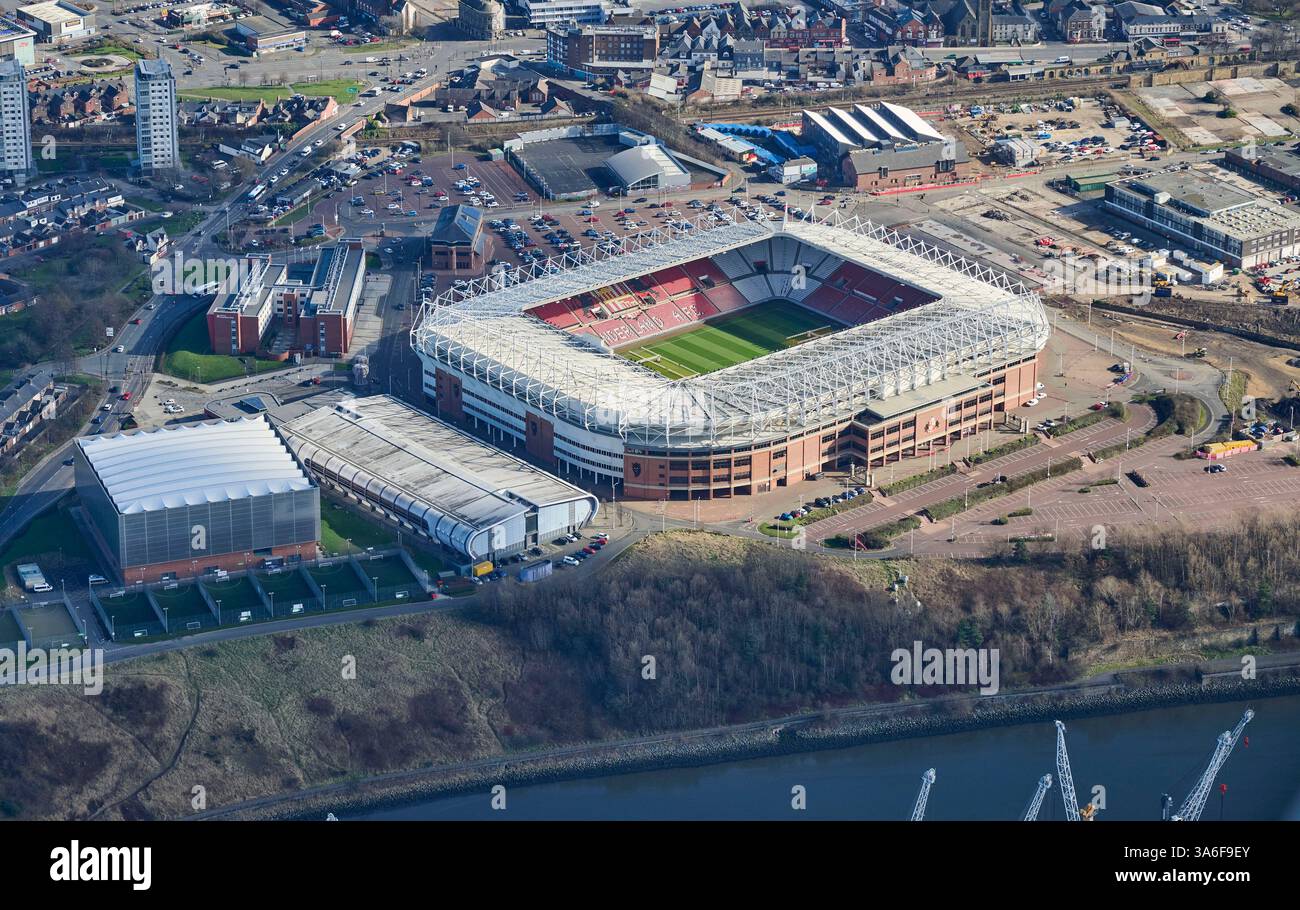 Una veduta aerea della citta' di Sunderland e dello Stadio della luce, dello Stadio di calcio, del Nord Est dell'Inghilterra, Regno Unito Foto Stock