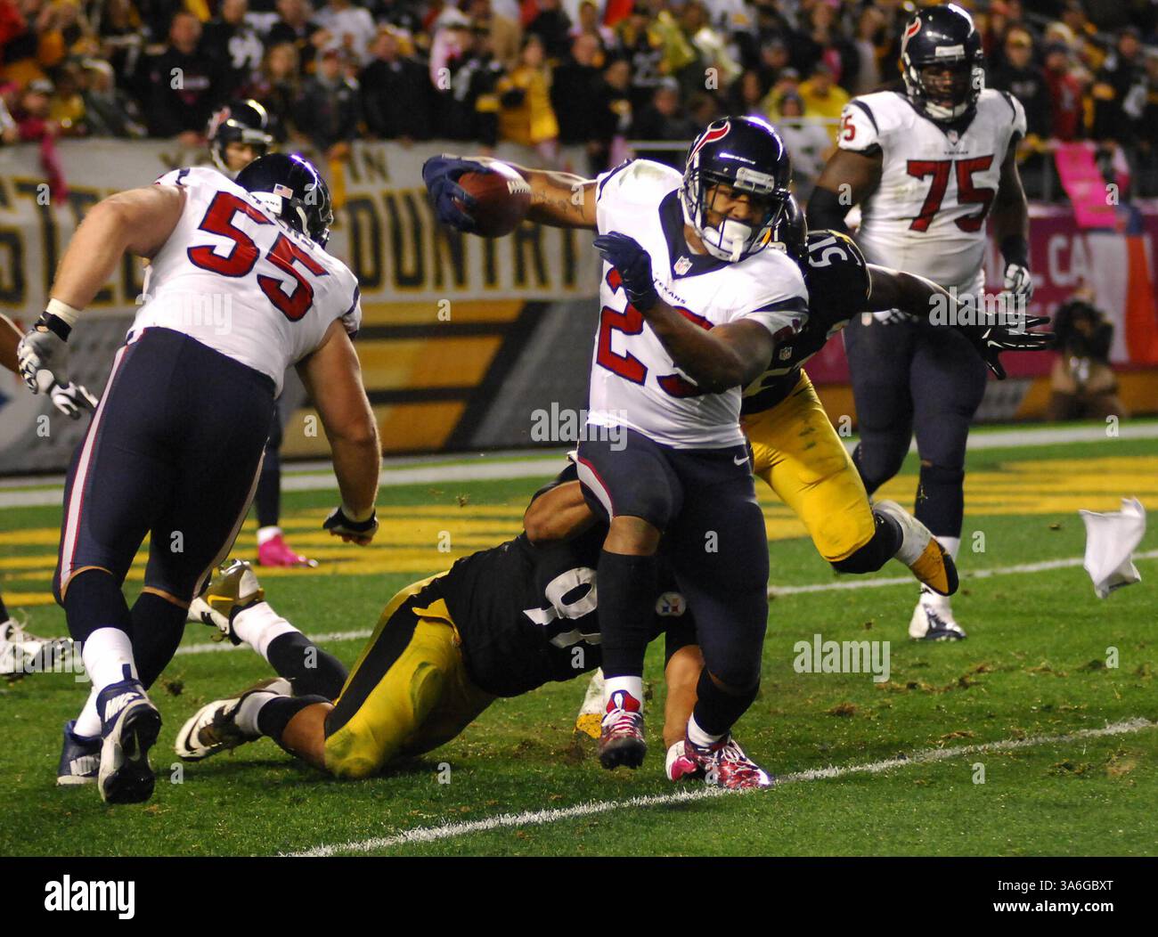20 ottobre 2014: Arian Foster n. 23 durante la partita Pittsburgh Steelers vs Houston Texans a Pittsburgh, Pennsylvania. (Immagine di credito: © Jason Pohuski/Cal Sport Media/ZUMAPRESS.com) Foto Stock