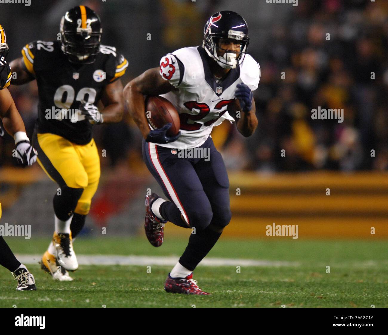 20 ottobre 2014: Arian Foster n. 23 durante la partita Pittsburgh Steelers vs Houston Texans a Pittsburgh, Pennsylvania. (Immagine di credito: © Jason Pohuski/Cal Sport Media/ZUMAPRESS.com) Foto Stock