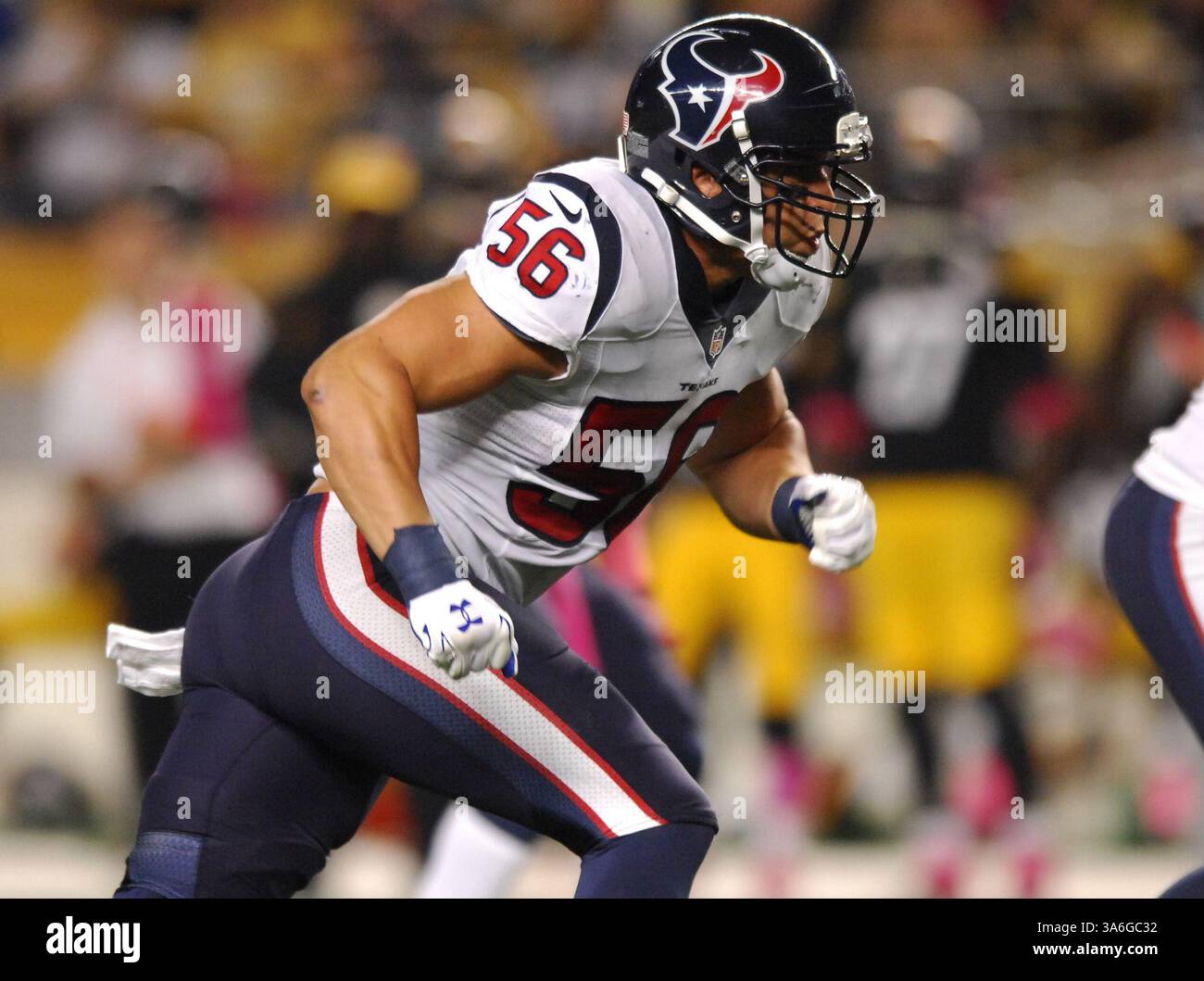 20 ottobre 2014: Brian Cushing n. 56 durante la partita Pittsburgh Steelers vs Houston Texans a Pittsburgh, Pennsylvania. (Immagine di credito: © Jason Pohuski/Cal Sport Media/ZUMAPRESS.com) Foto Stock