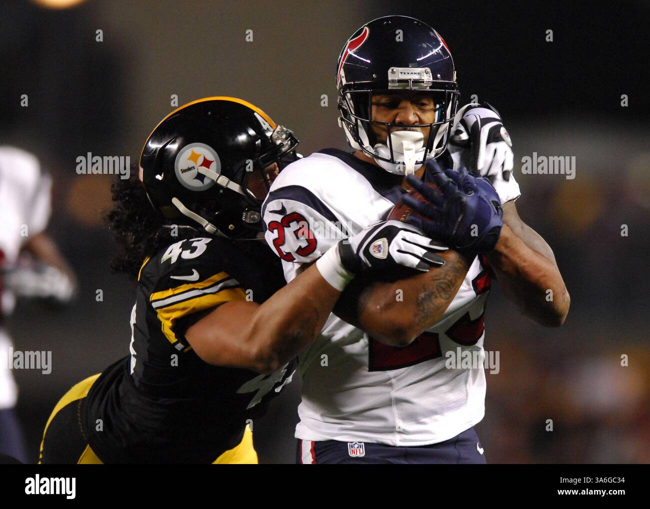 20 ottobre 2014: Arian Foster n. 23 durante la partita Pittsburgh Steelers vs Houston Texans a Pittsburgh, Pennsylvania. (Immagine di credito: © Jason Pohuski/Cal Sport Media/ZUMAPRESS.com) Foto Stock