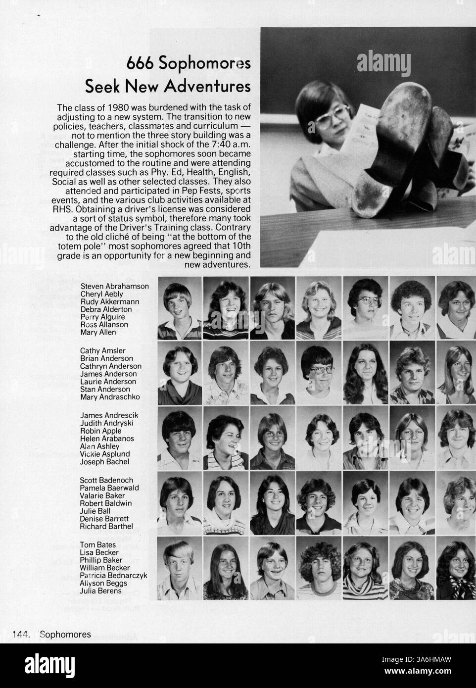 Il Robbinsdale High School Yearbook, Robin '78, serve come record storico dell'anno scolastico 1977-1978, catturando studenti, insegnanti, sport e attività di club durante tutto l'anno. Foto Stock