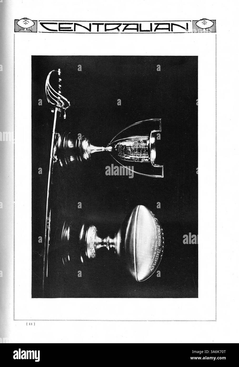 L'annuario Centralian del 1920 presenta registrazioni dettagliate di studenti, insegnanti, atletica e club della Central High, sottolineando la storia degli studenti afroamericani durante l'anno scolastico 1919-1920. Foto Stock
