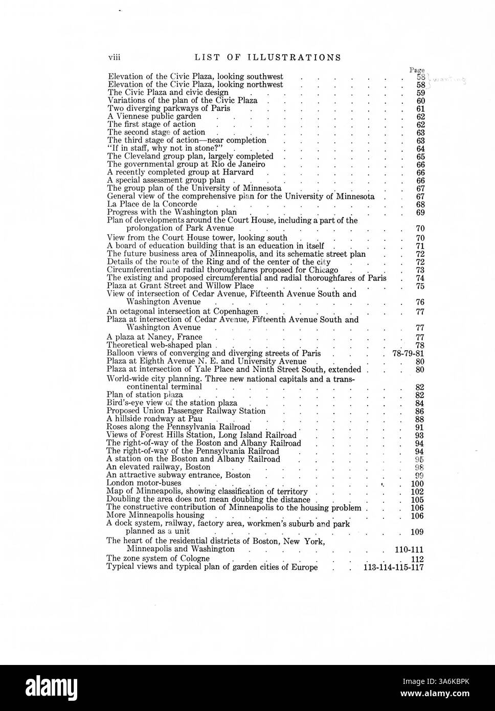 Un documento completo di pianificazione urbana del 1917 che illustra in dettaglio le infrastrutture, la suddivisione in zone e le strategie di trasporto di Minneapolis per la crescita organizzata della città. Foto Stock