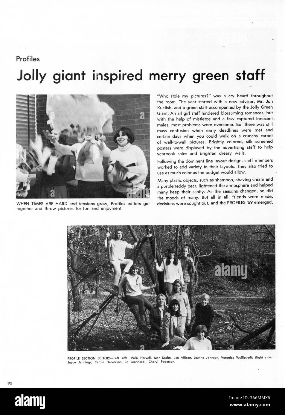 Profili '69 cattura i momenti chiave dell'anno accademico 1968-1969 della Kennedy High, compresi i risultati ottenuti in sport, accademici e club scolastici, mostrando il coinvolgimento degli studenti nelle attività scolastiche. Foto Stock