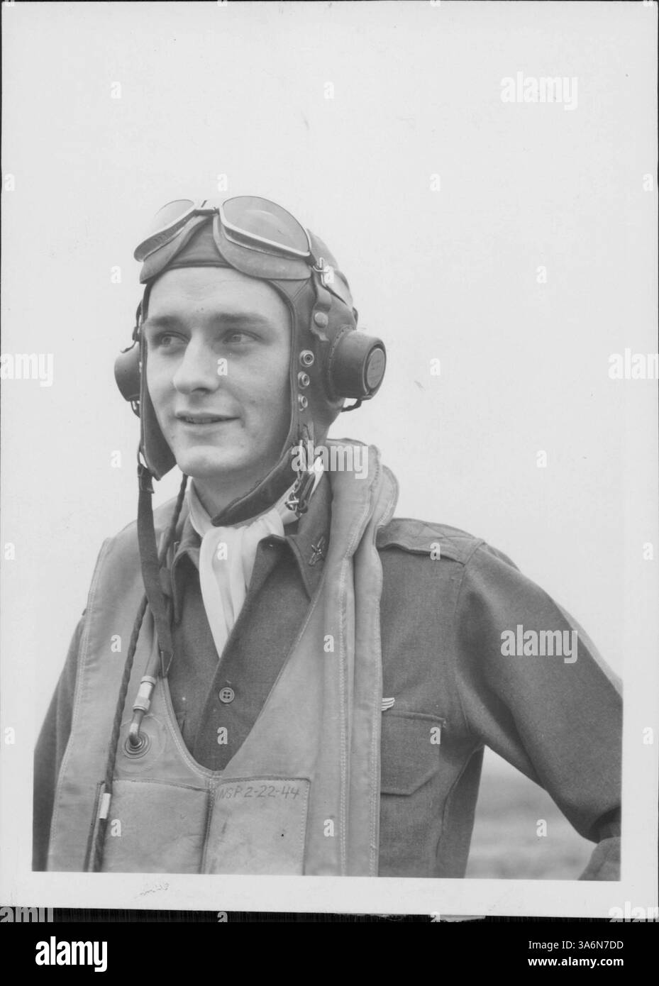 Una fotografia del primo tenente Glenn L. McDonnell, che mostra il suo servizio militare e il suo ruolo nella storia della contea di Hennepin. Foto Stock