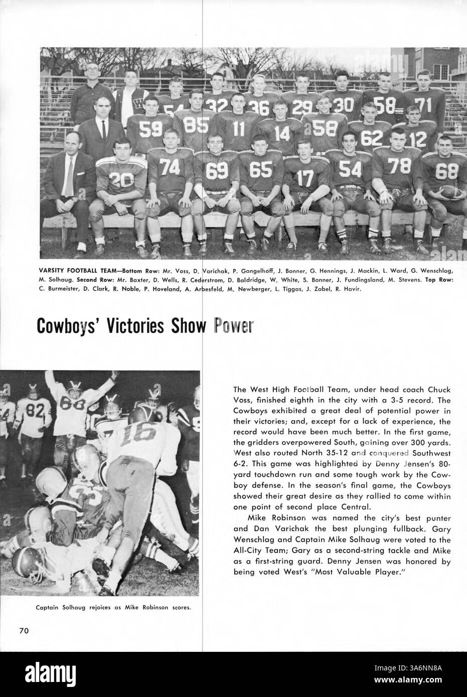 Questa edizione del 1963 dell'Hesperian Yearbook evidenzia le attività del corpo studentesco, tra cui accademici, sportivi e club, riconoscendo il ruolo degli studenti afroamericani nell'ambiente scolastico durante l'anno scolastico 1962-1963. Foto Stock