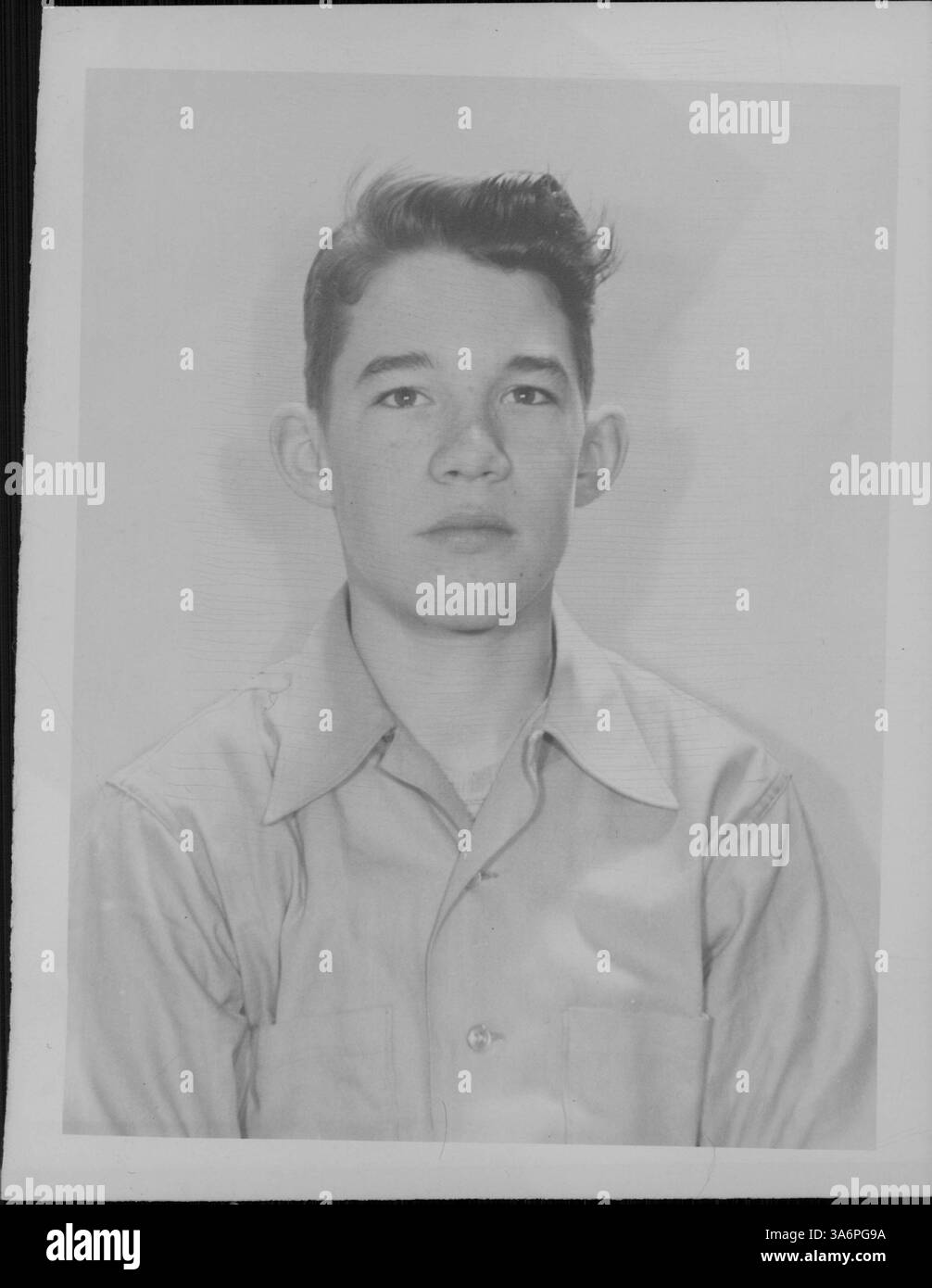 Alan Brakken sta studiando all'estero a Yokohama, in Giappone, dove sta perseguendo i suoi obiettivi educativi e sperimentando la cultura giapponese. Foto Stock