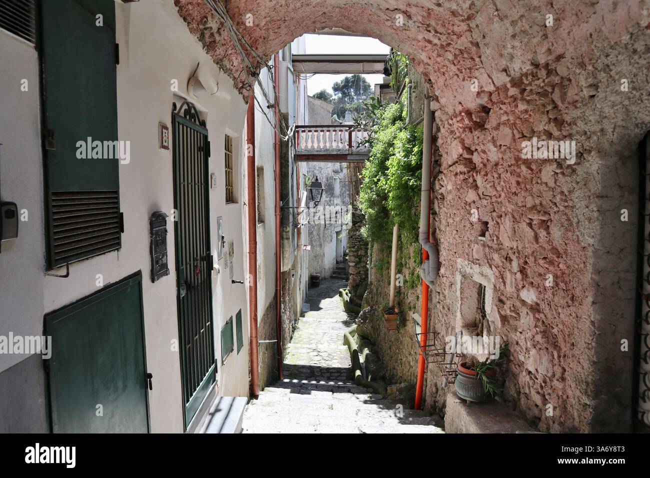 Pontone - via Pisacane verso Atrani Foto Stock