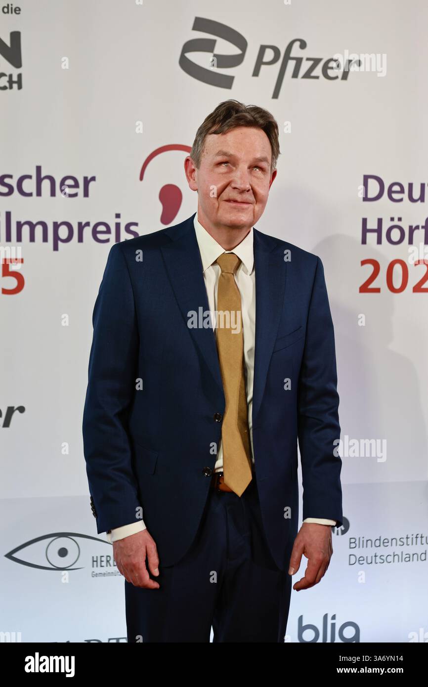 Berlino, Germania, 25 marzo 2025: Andreas Bethke partecipa al Deutscher Hörfilmpreis 2025 al Colosseum Filmtheater di Berlino a Prenzlauer Berg il 25 marzo 2025 a Berlino, Germania. . Sven Said/Alamy Live News Foto Stock
