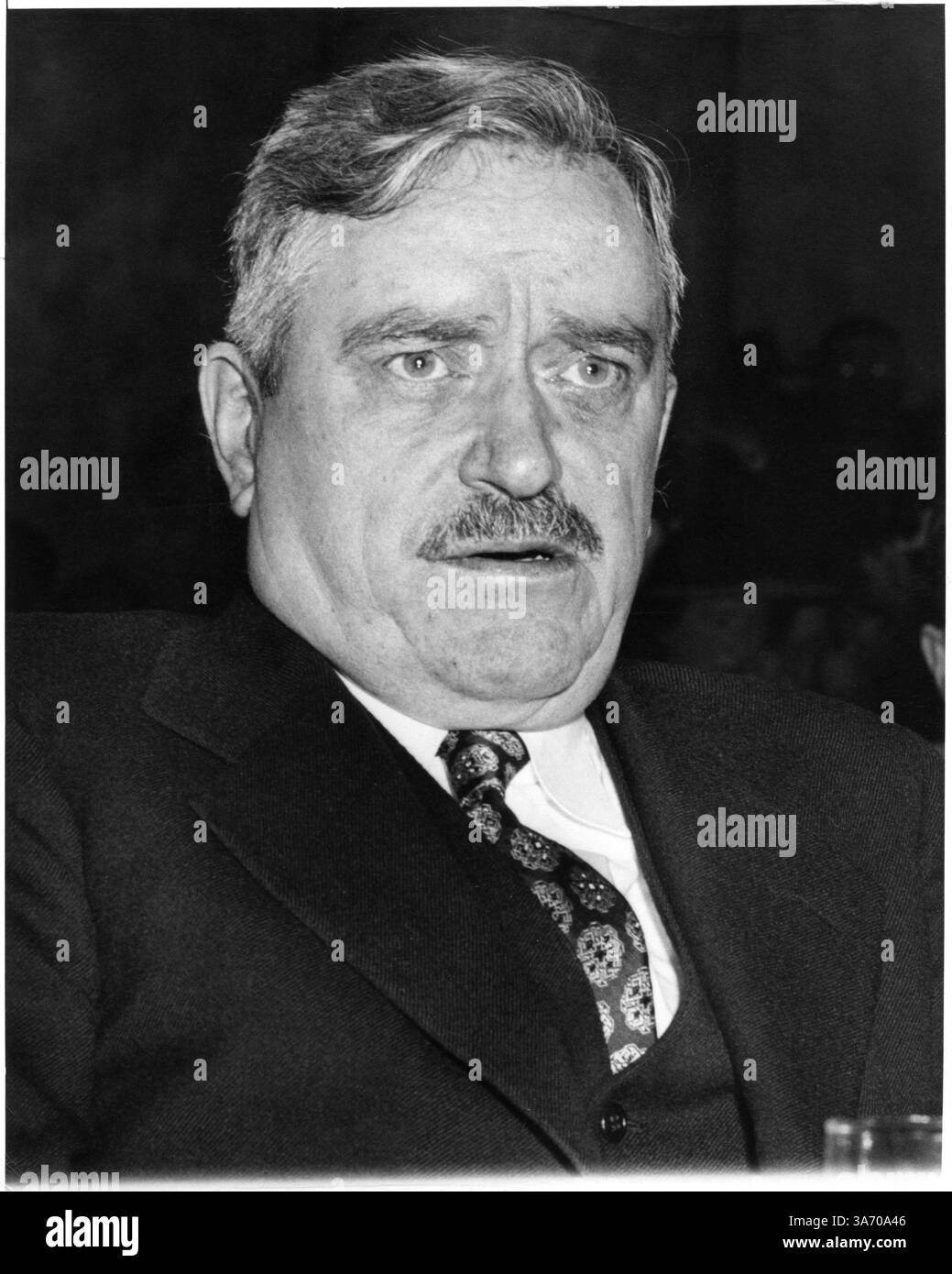 30 luglio 2014 - Earl Browder (1891-1973), attivista politico americano e leader del Partito Comunista USA, Ritratto, circa 1950 (Credit Image: © Glasshouse/ZUMA Wire) Foto Stock