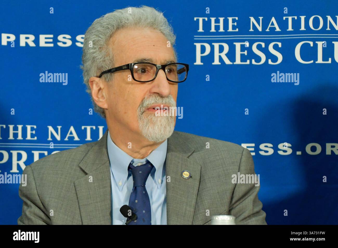 Mark Dimondstein, presidente dell'American Postal Workers Union, al National Press Club, 25 marzo 2025 Foto Stock