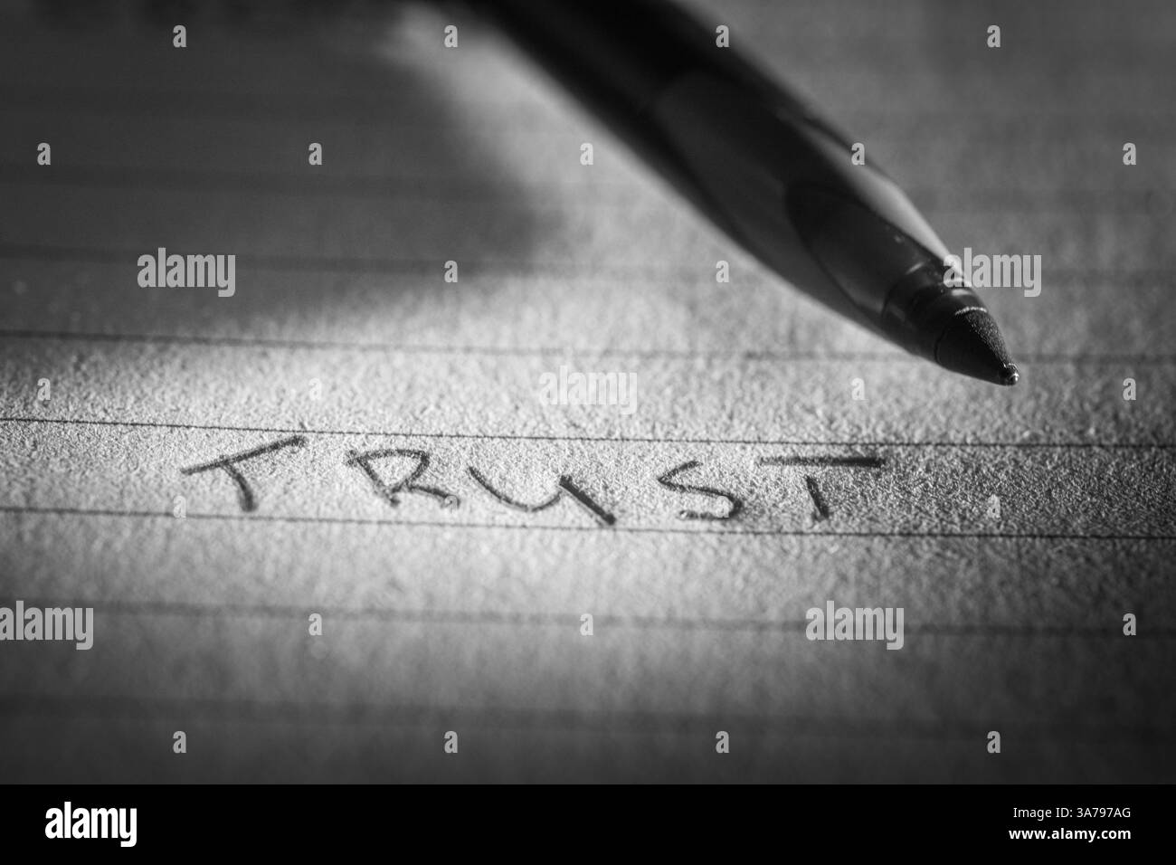 Firma con la penna 'trust' Foto Stock