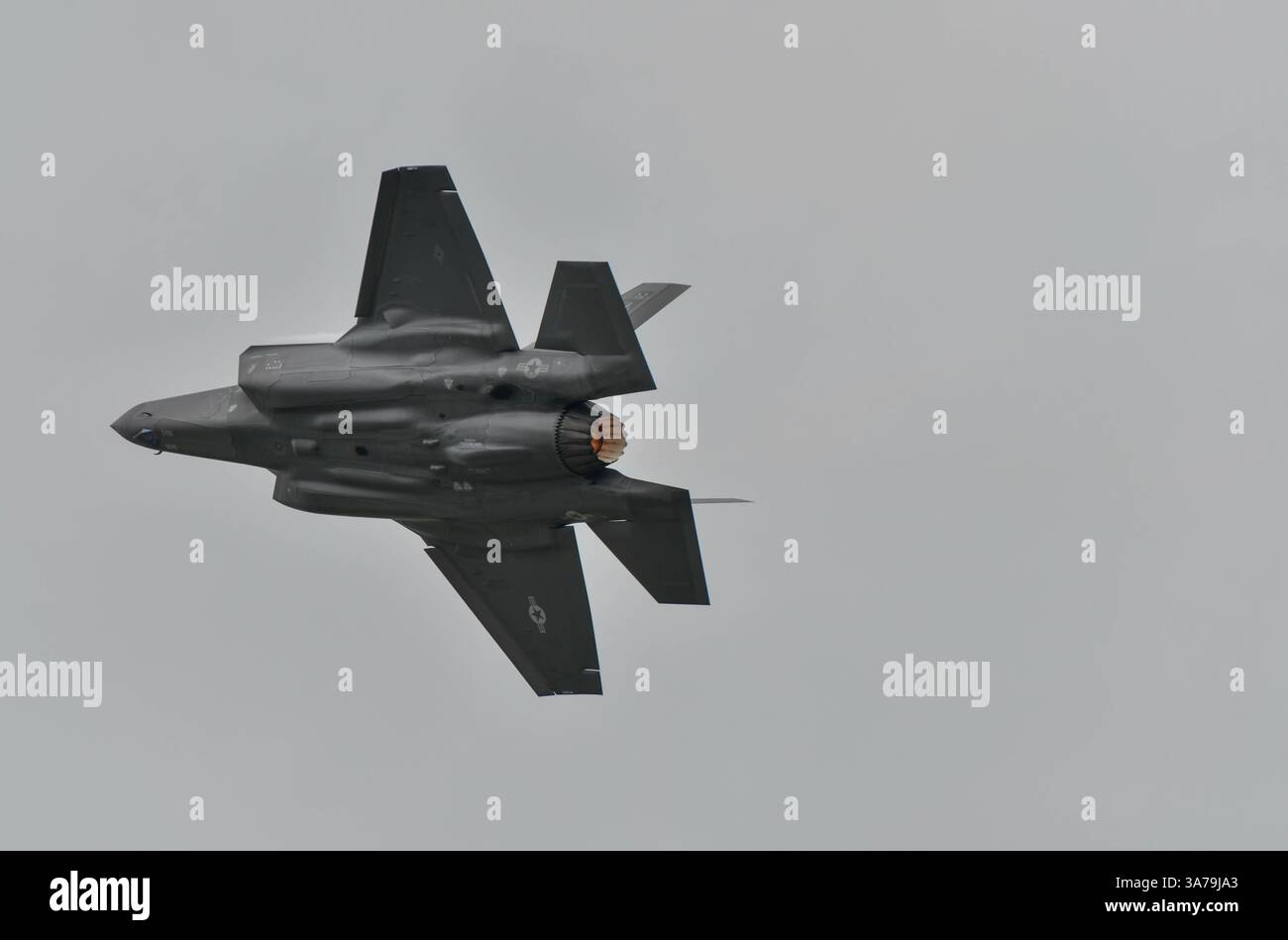 L'F-35 Demo Team della US Air Force si esibisce al Royal Thai Air Force 88th Anniversary Air Show Foto Stock