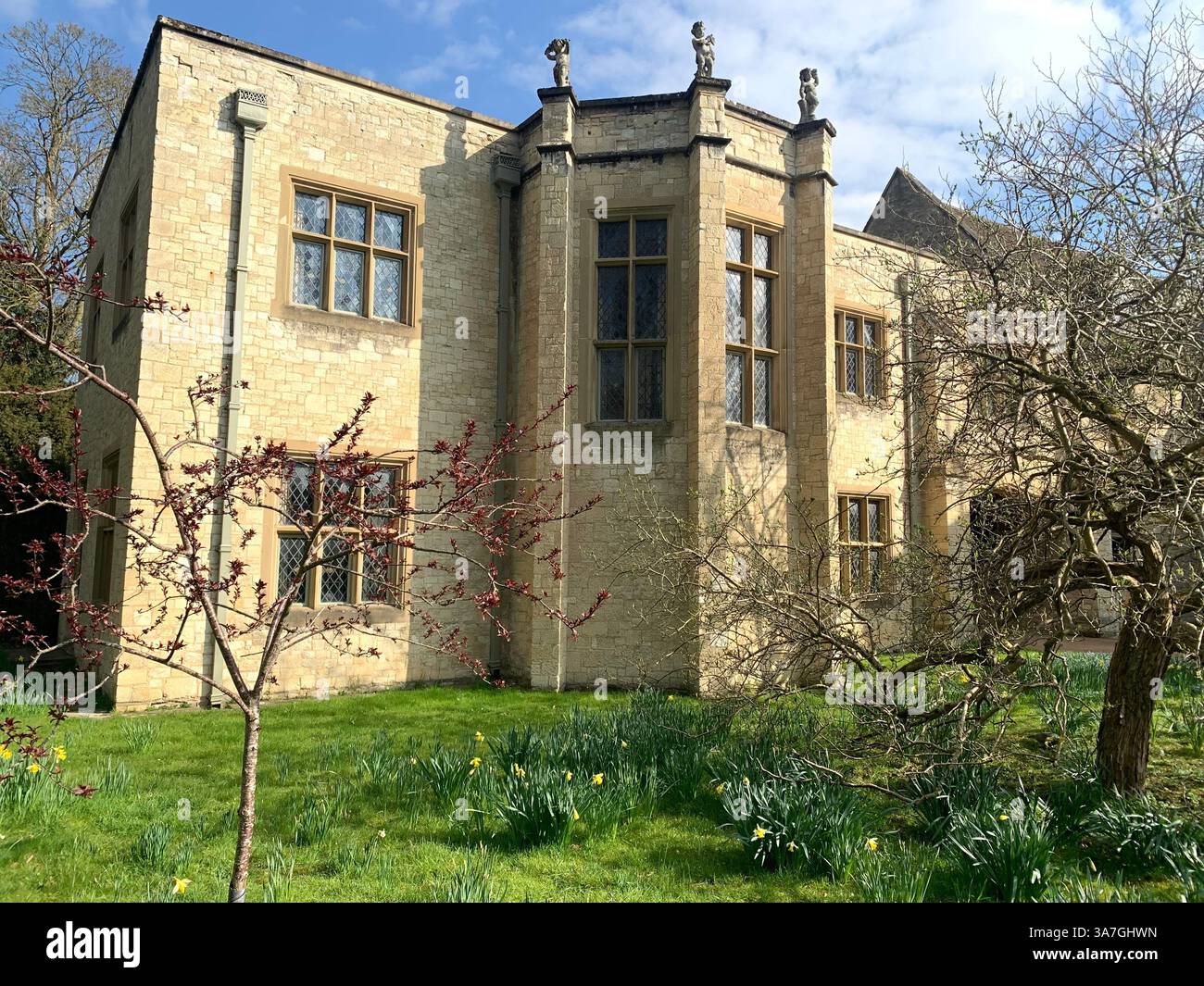 Anglesey Abbey giardini giardino Cambridgeshire Life Weather National Trust giornata in famiglia tempo libero in campagna inglese bel posto passeggiate all'aperto - Immagine stock catturata con smartphone