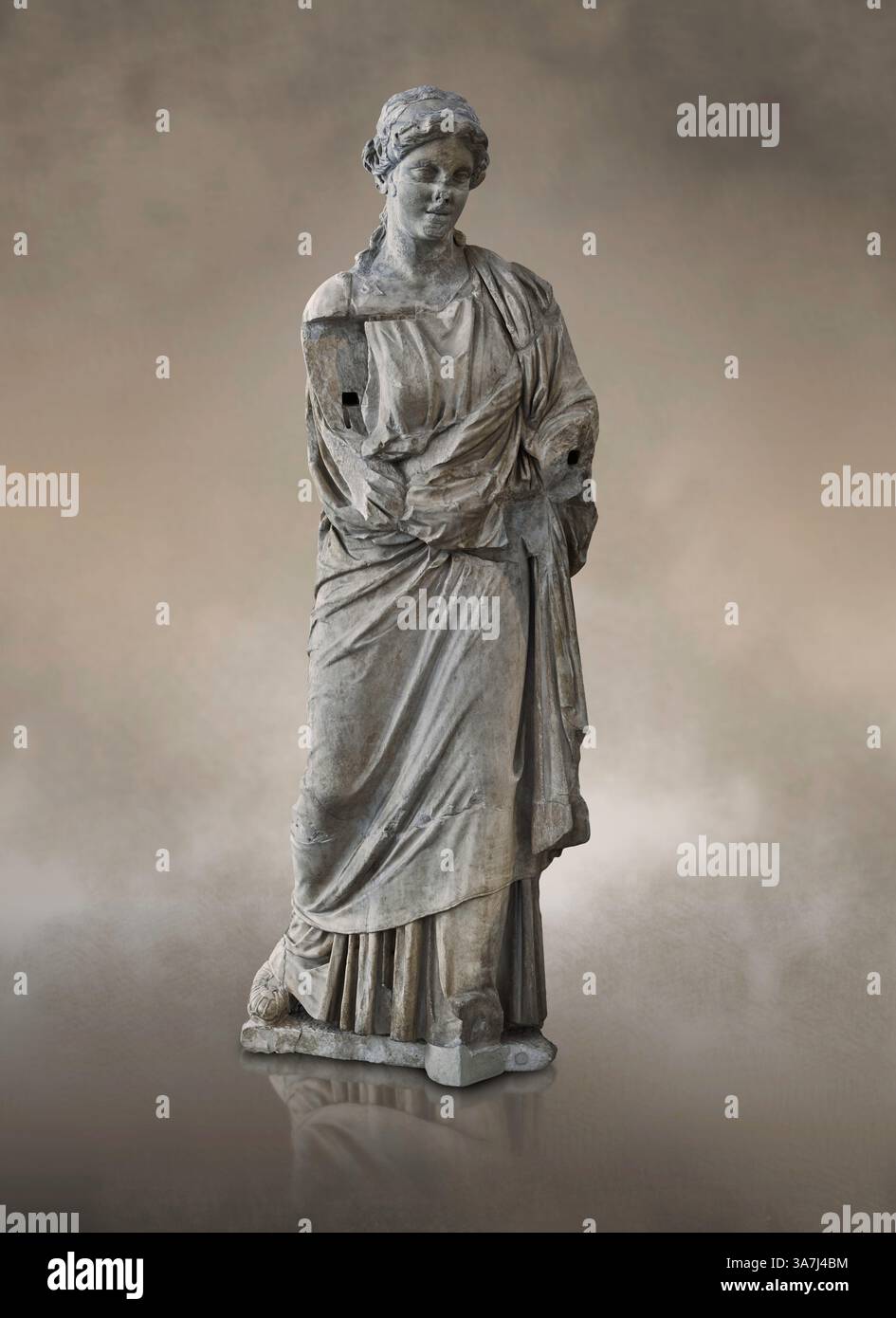 Statua romana di Ermafrodite una donna romana probabilmente eretta in onore della dea Atena. 190 - 140 A.C. Da Pergamo (Bergama) altare Terrazza Turk Foto Stock