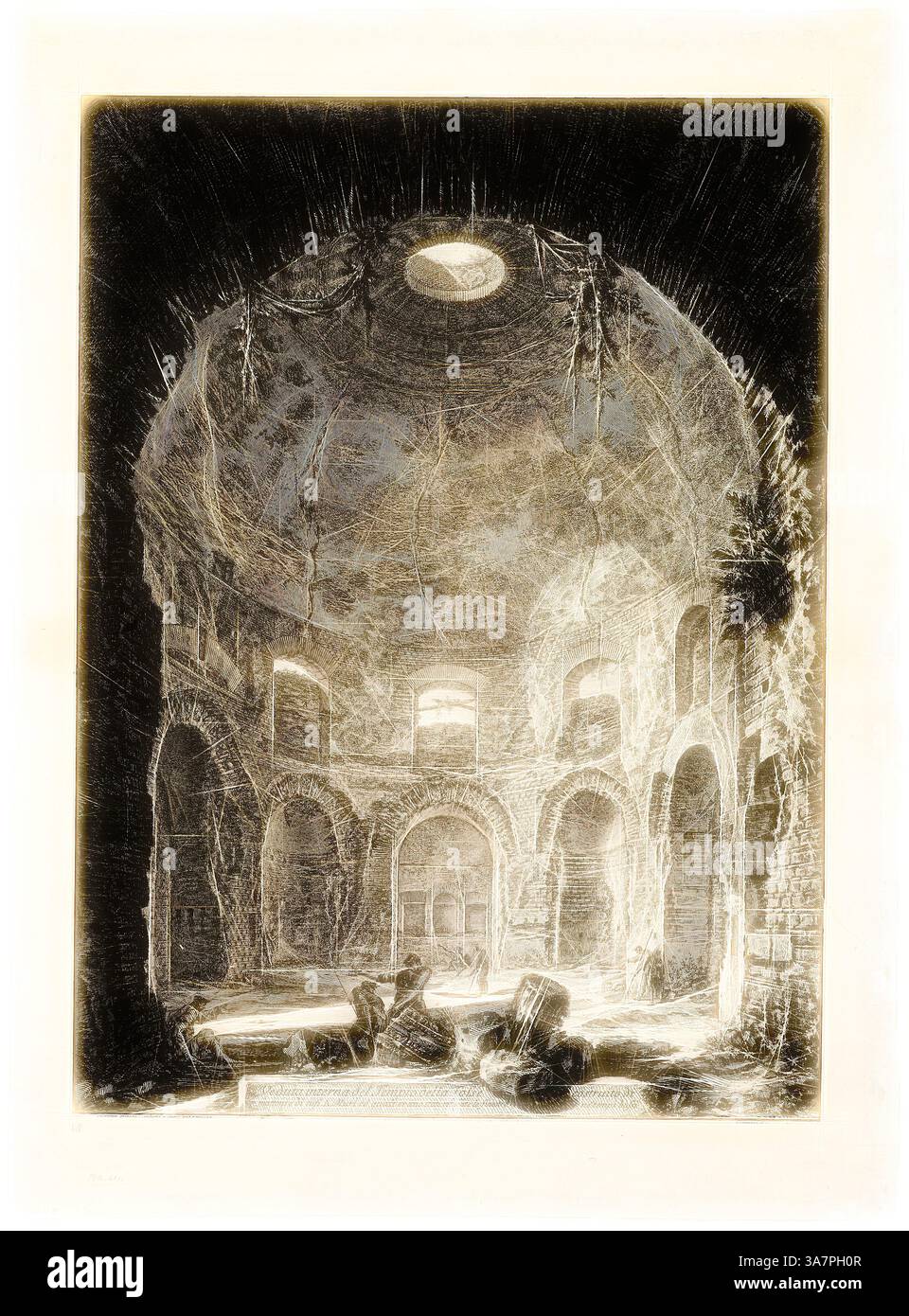 Un'antica struttura sbriciolata presenta un grande soffitto a forma di cupola con un oculo centrale, illuminato da luce soffusa. Le pareti in pietra sono adornate con resti di arte, mentre le ombre danzano sul pavimento irregolare cosparso di detriti. Vigne e ragnatele sovrastate aggiungono un senso di decadenza e mistero, suggerendo un passato da tempo dimenticato., arte classica con un tocco moderno reinventata da Artotop, vista interna del cosiddetto Tempio della tosse, da Views of Rome, 1764, Giovanni Battista Piranesi, italiano, 1720-1778, Italia, incisione su carta pesante in avorio Foto Stock