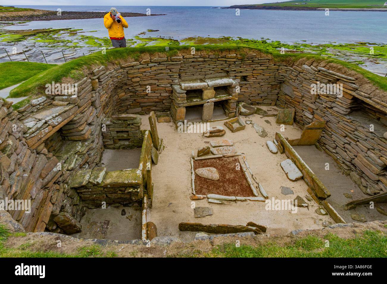 Skara Brae, un villaggio neolitico costruito nel 3100 a.C., UNESCO, Isole Orcadi, Scozia, Regno Unito Foto Stock Skara Brae, un villaggio neolitico costruito nel 3100 a.C., UNESCO, Isole Orcadi, Scozia, Regno Unito Foto Stock