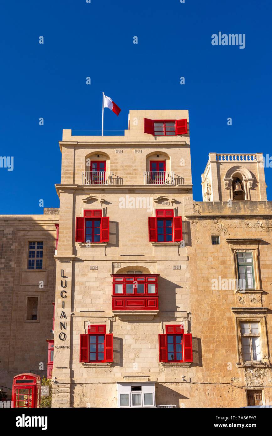 Edificio tradizionale a la Valletta, la Valletta, Malta Foto Stock