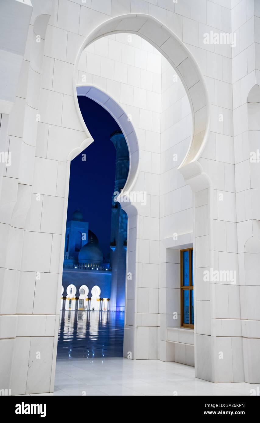 Particolare della Grande Moschea dello Sceicco Zayed ad Abu Dhabi, Emirati Arabi Uniti Foto Stock