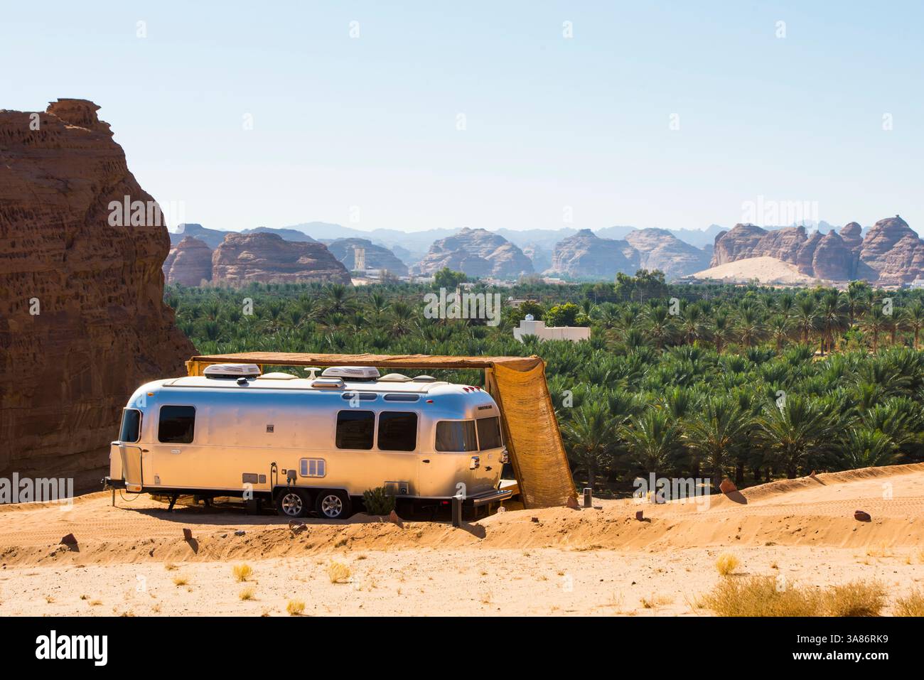 Airstream Caravans by Our Habitas, glamping di lusso situato nella Ashar Valley, vicino ad Alula, nella provincia di Medina, Arabia Saudita Foto Stock