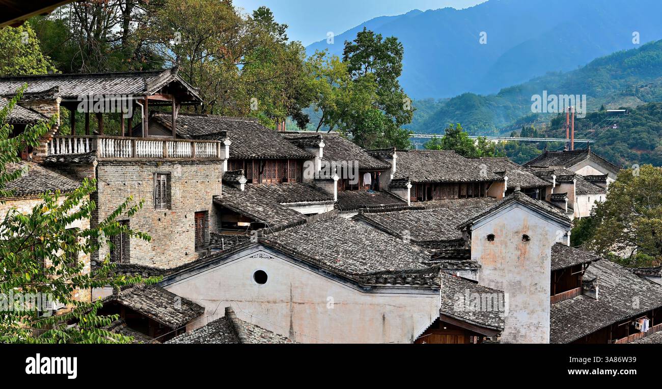 Huangling, antico villaggio risalente alla dinastia Ming, contea di Wuyuan, città di Shangrao, provincia di Jiangxi, Cina Foto Stock