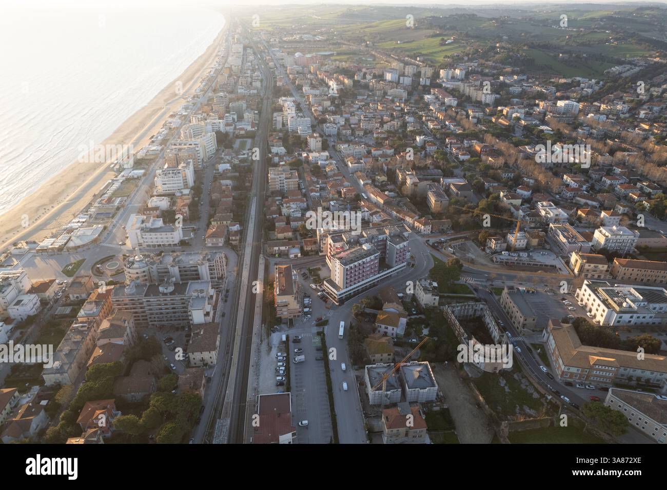 Veduta aerea della città italiana Senigallia Foto Stock