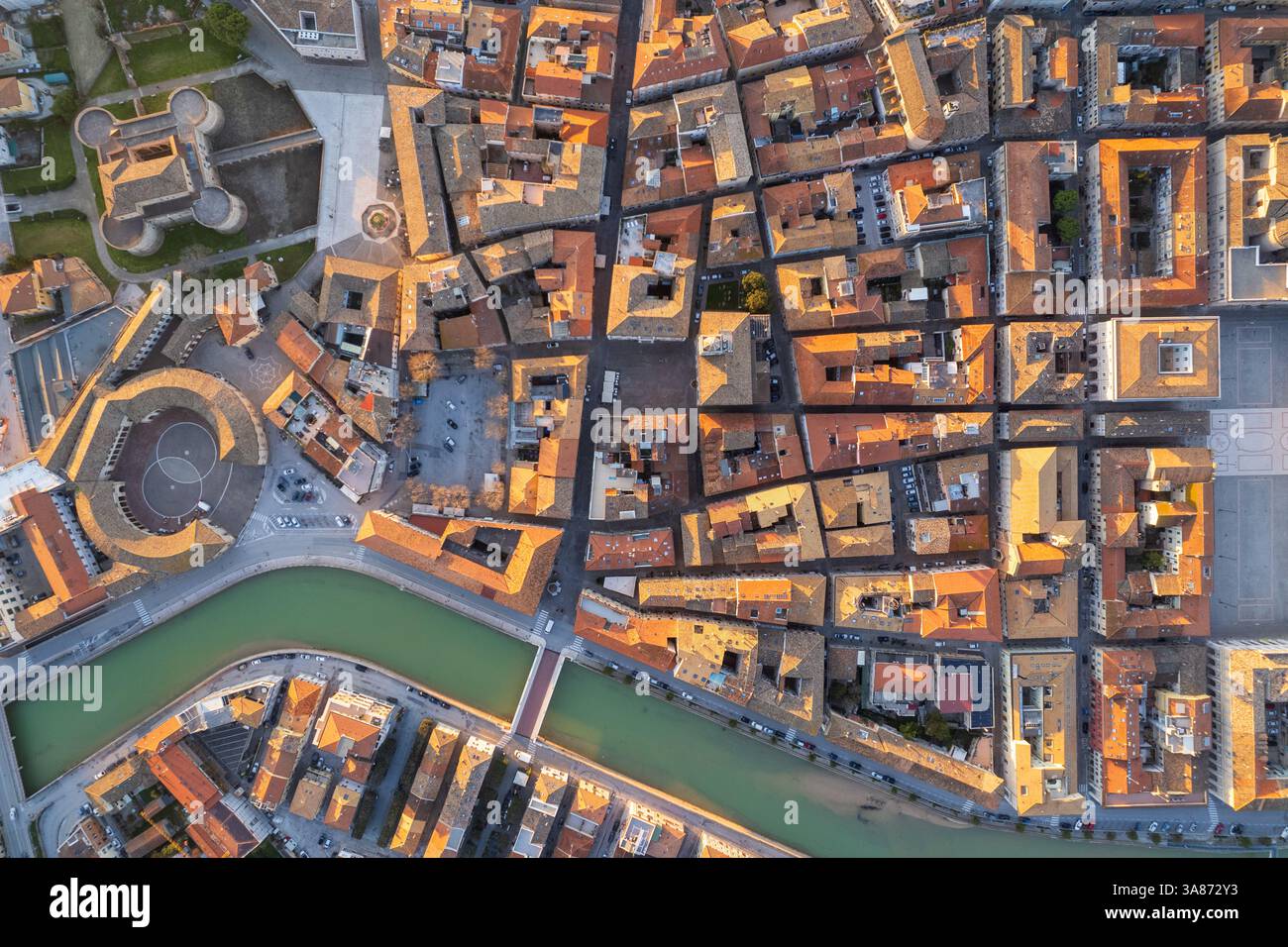 Veduta aerea della città italiana Senigallia Foto Stock