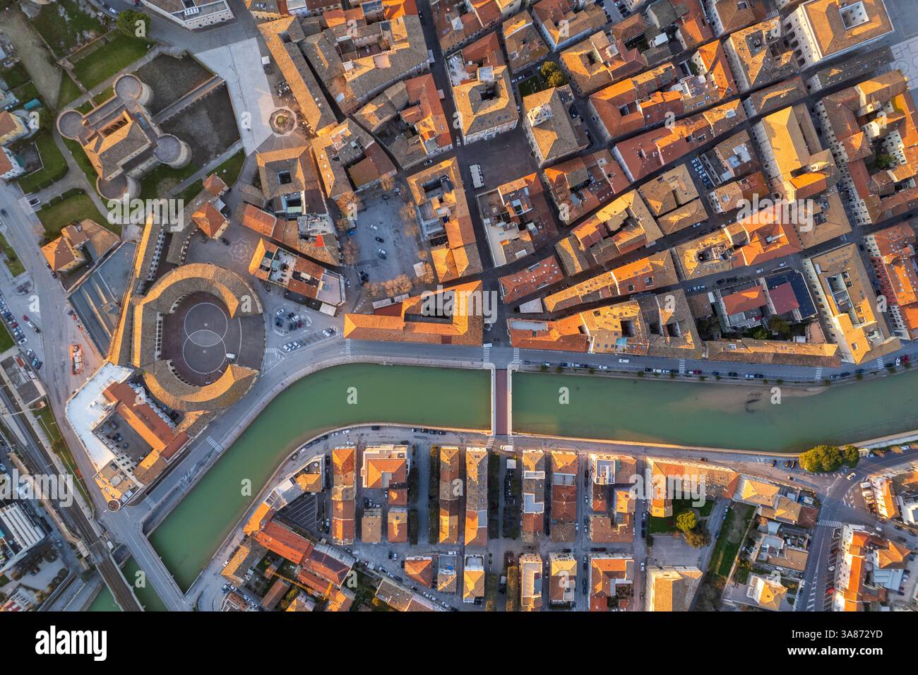 Veduta aerea della città italiana Senigallia Foto Stock