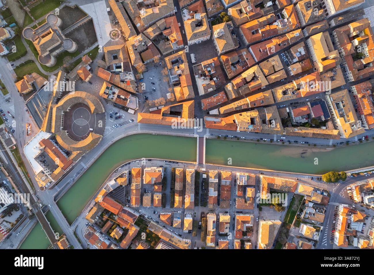 Veduta aerea della città italiana Senigallia Foto Stock
