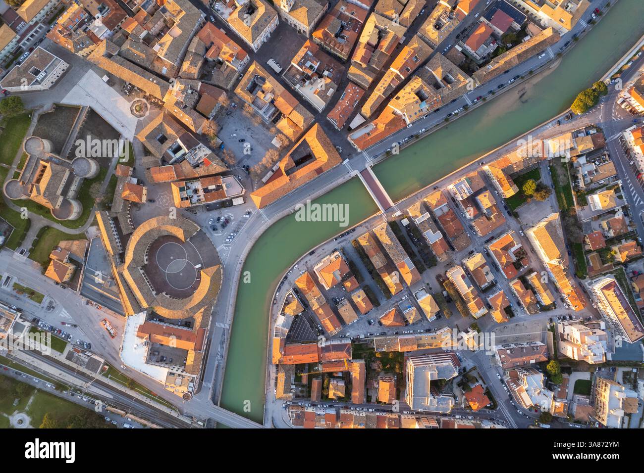 Veduta aerea della città italiana Senigallia Foto Stock