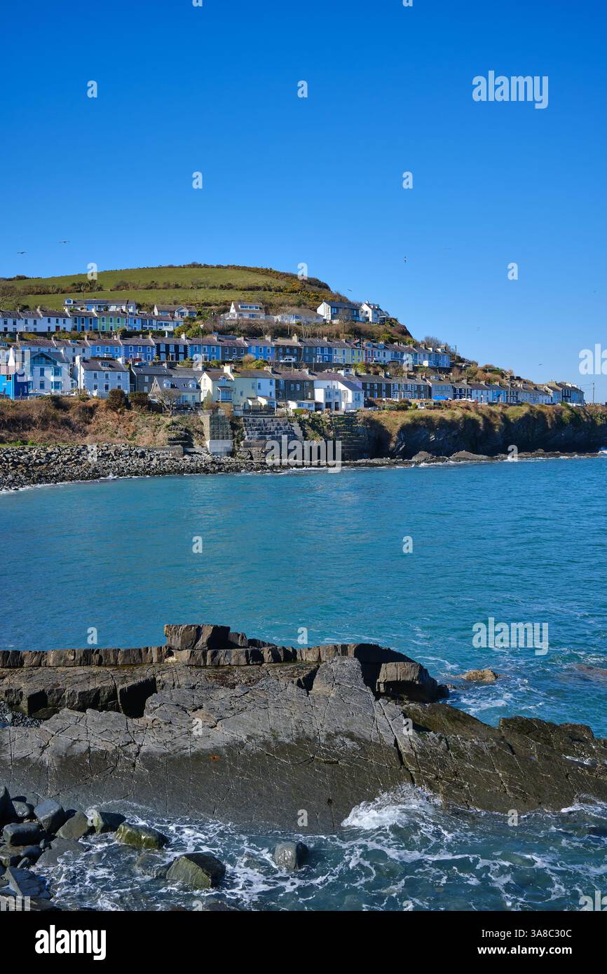 Pittoresche case sulla costa gallese a Newquay Foto Stock
