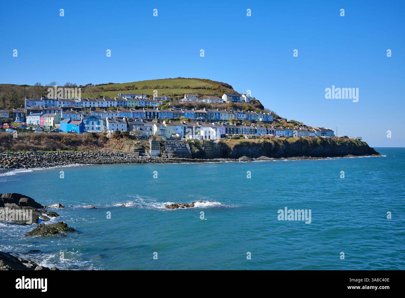 Pittoresche case sulla costa gallese a Newquay Foto Stock