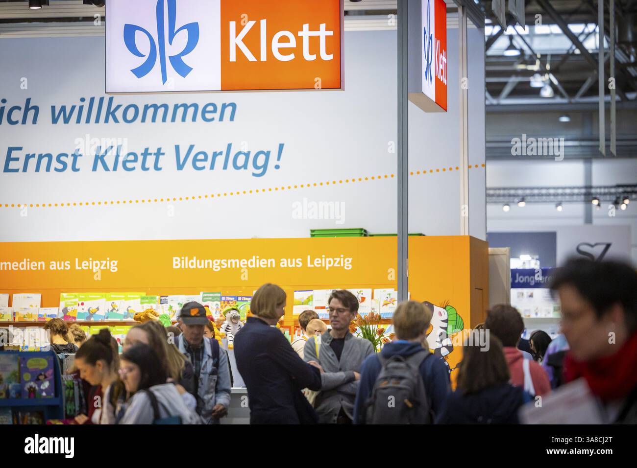 Alla nuova fiera, 2 040 espositori provenienti da 45 paesi presenteranno le innovazioni di quest'anno. Il motto della fiera di quest'anno è parole Move Worlds . Foto Stock