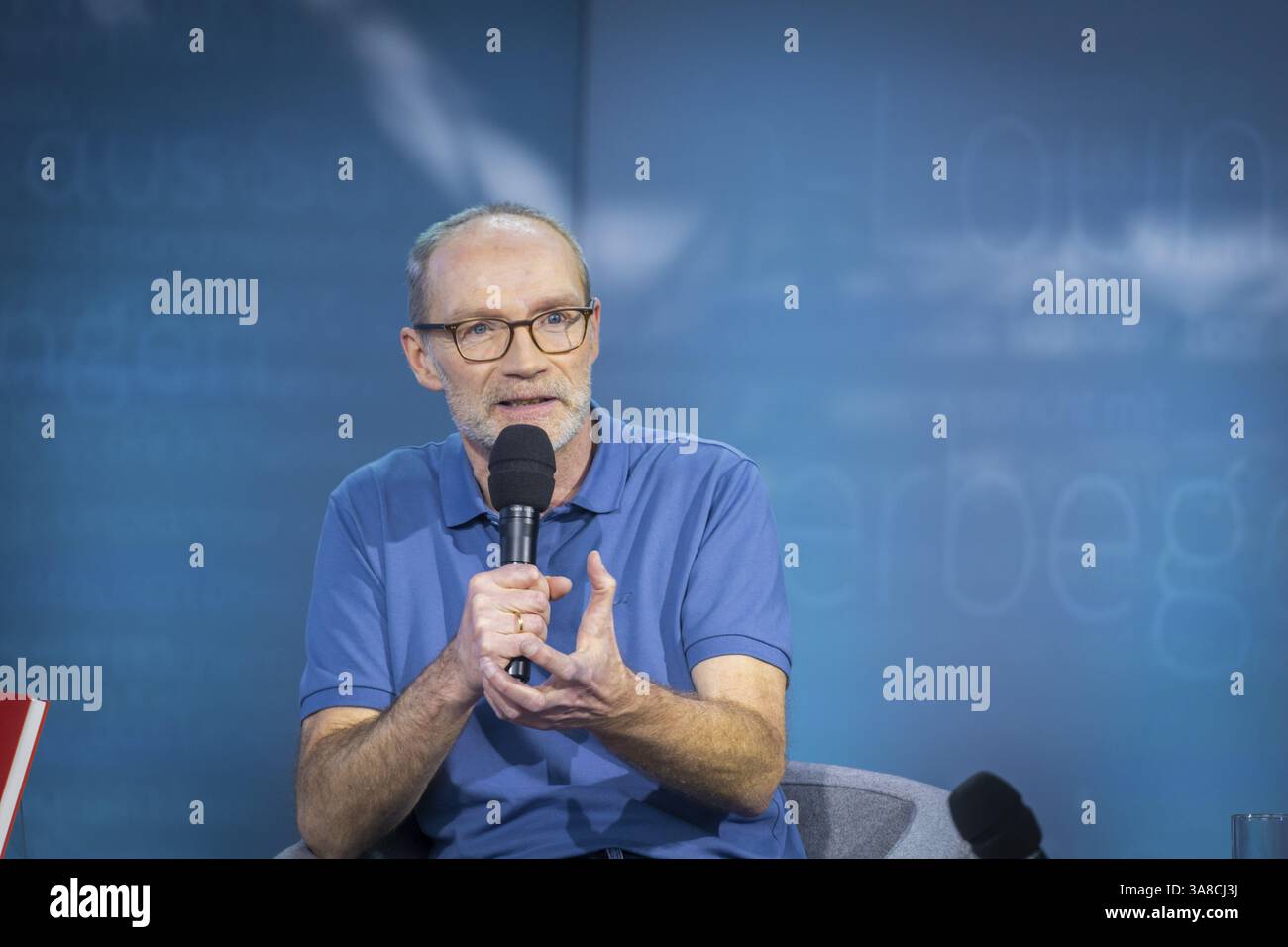 Alla nuova fiera, 2 040 espositori provenienti da 45 paesi presenteranno le innovazioni di quest'anno. Il motto della fiera di quest'anno è Words Move Worlds. T Foto Stock