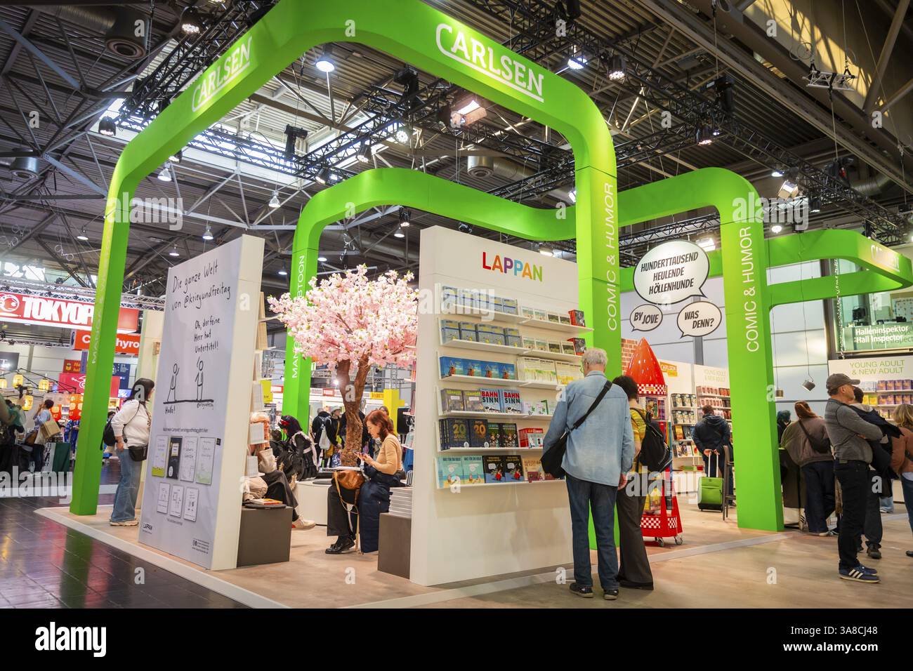 Alla nuova fiera, 2 040 espositori provenienti da 45 paesi presenteranno le innovazioni di quest'anno. Il motto della fiera di quest'anno è parole Move Worlds . Foto Stock