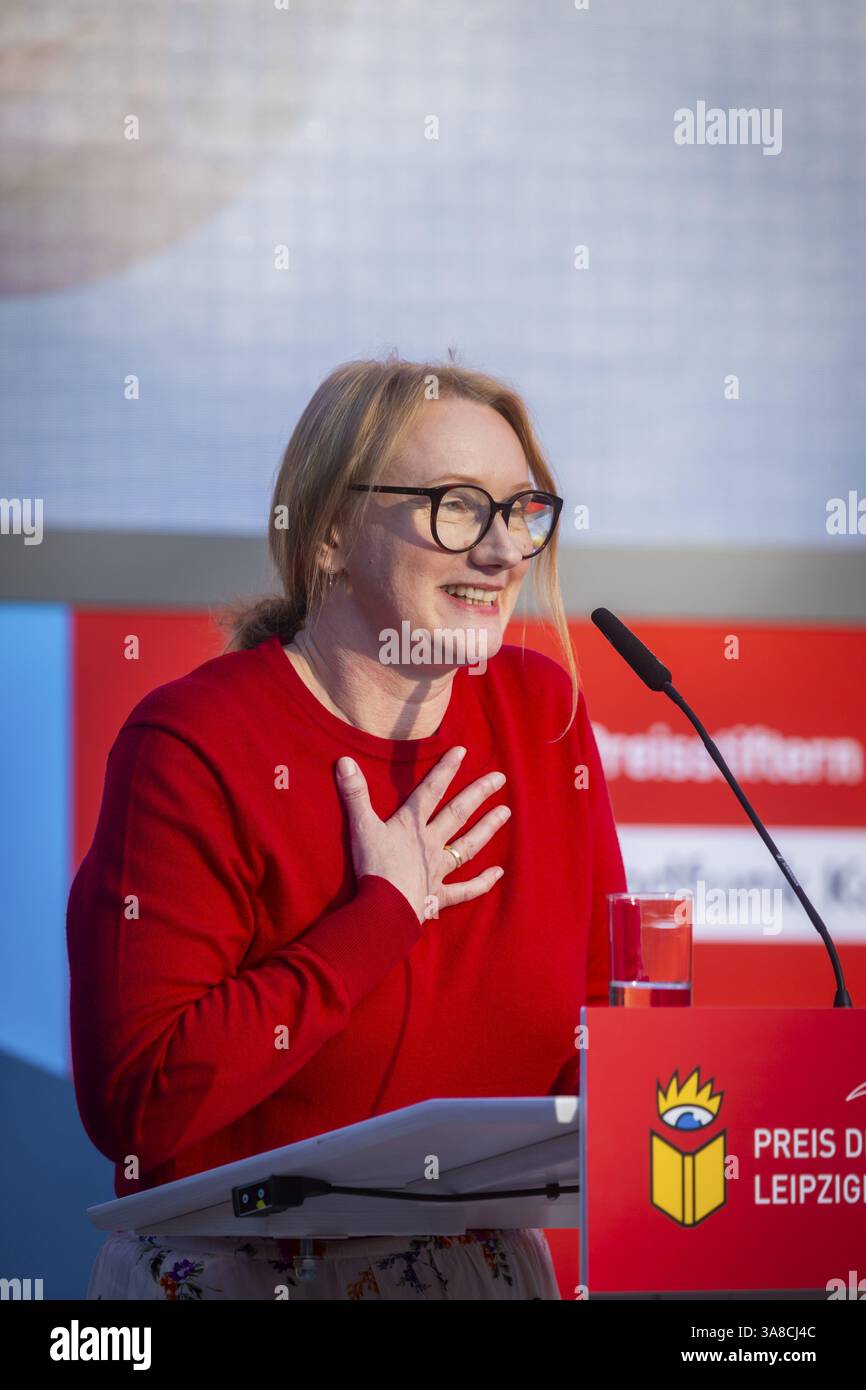 Alla nuova fiera, 2 040 espositori provenienti da 45 paesi presenteranno le innovazioni di quest'anno. Il motto della fiera di quest'anno è parole Move Worlds . Foto Stock