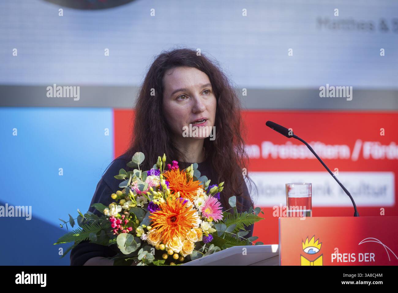 Alla nuova fiera, 2 040 espositori provenienti da 45 paesi presenteranno le innovazioni di quest'anno. Il motto della fiera di quest'anno è parole Move Worlds . Foto Stock