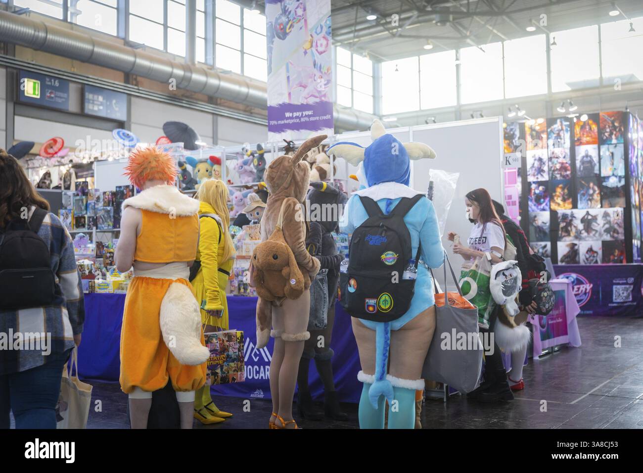 Alla nuova fiera, 2 040 espositori provenienti da 45 paesi presenteranno le innovazioni di quest'anno. Il motto della fiera di quest'anno è parole Move Worlds . Foto Stock